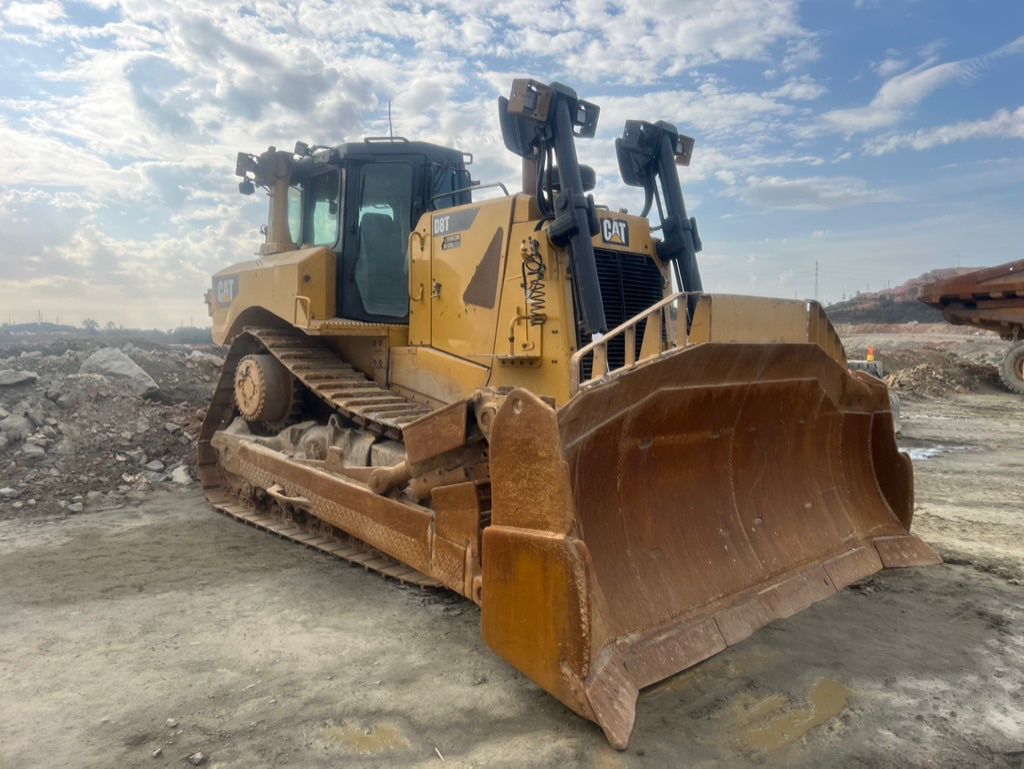 Bulldocer CAT D8T